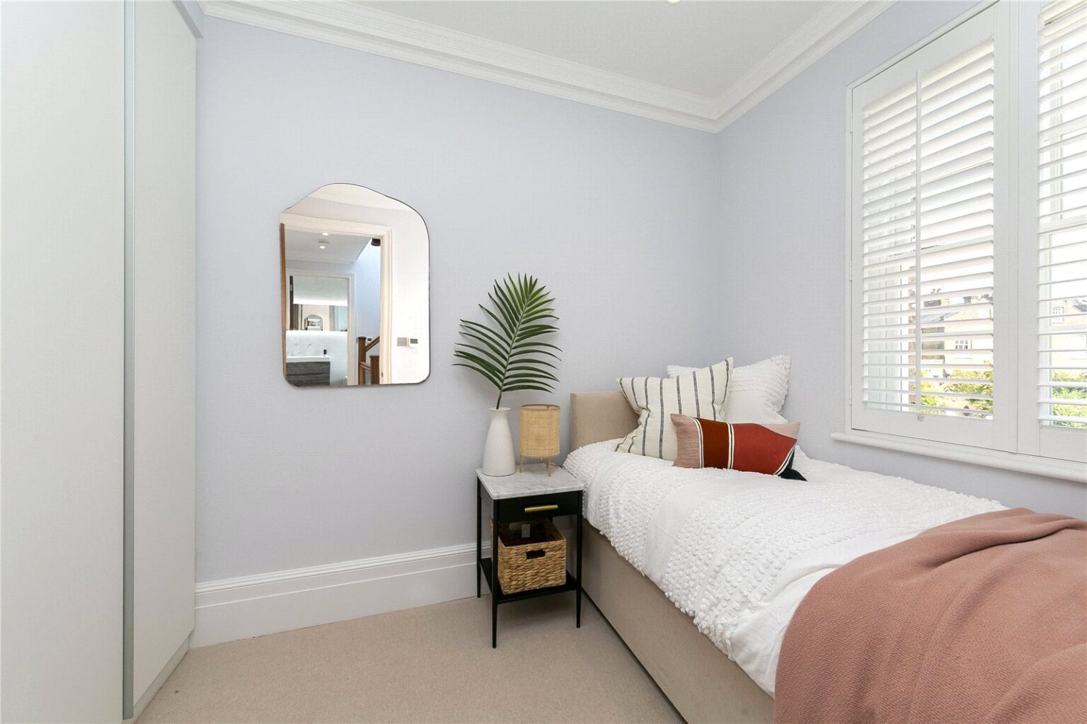 Kings Road, Richmond, TW10 gallery 13
