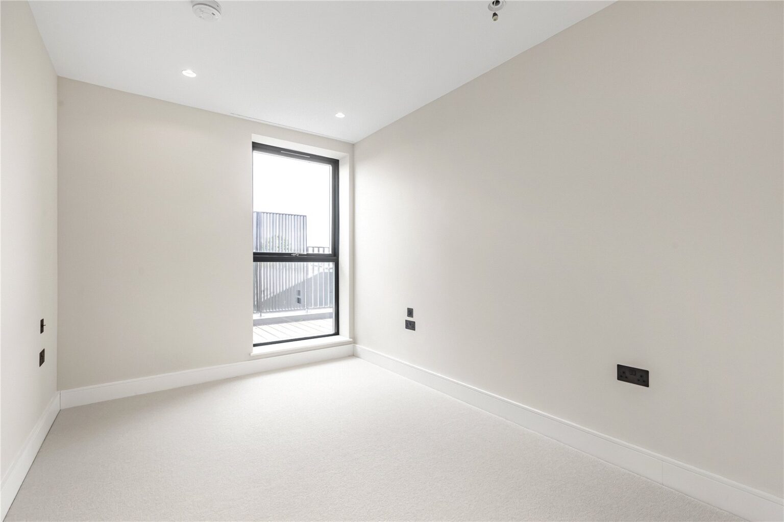 Priests Bridge, East Sheen, SW14 gallery 7