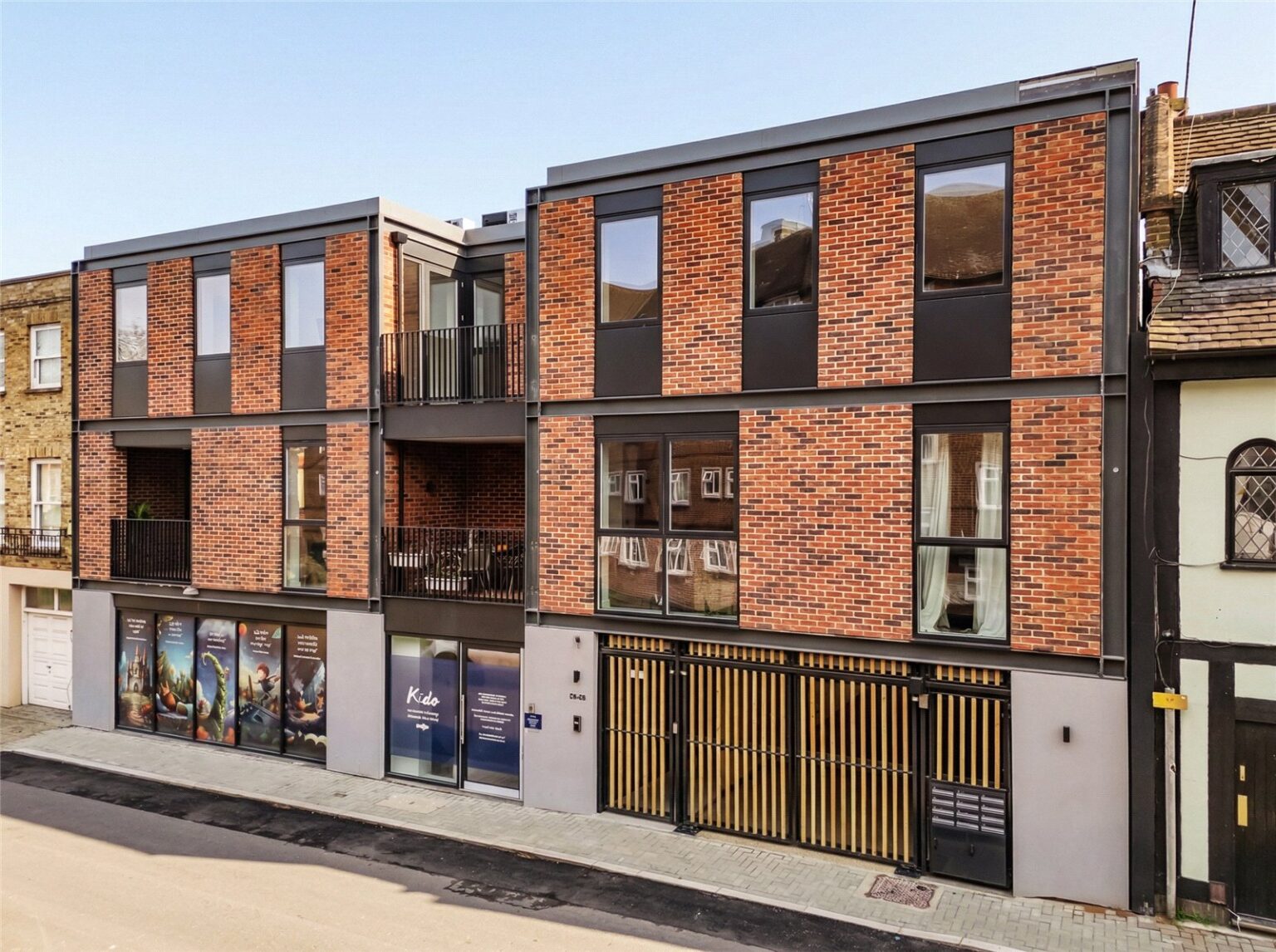 Priests Bridge, East Sheen, SW14 gallery 1