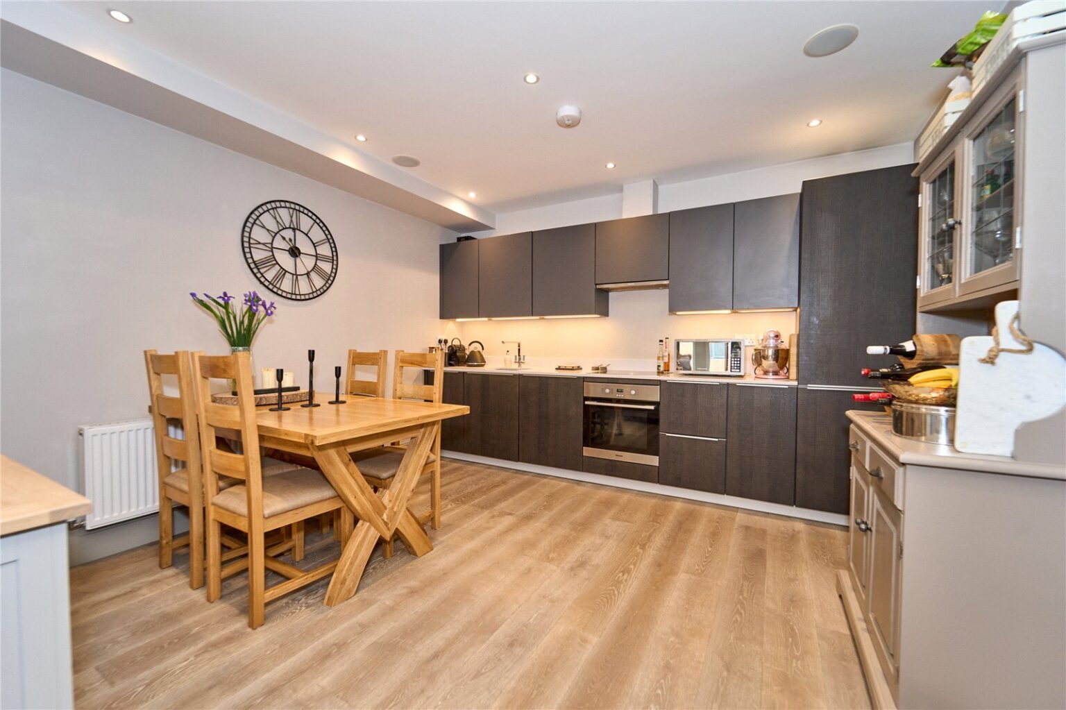 The Causeway, Teddington, TW11 gallery 2
