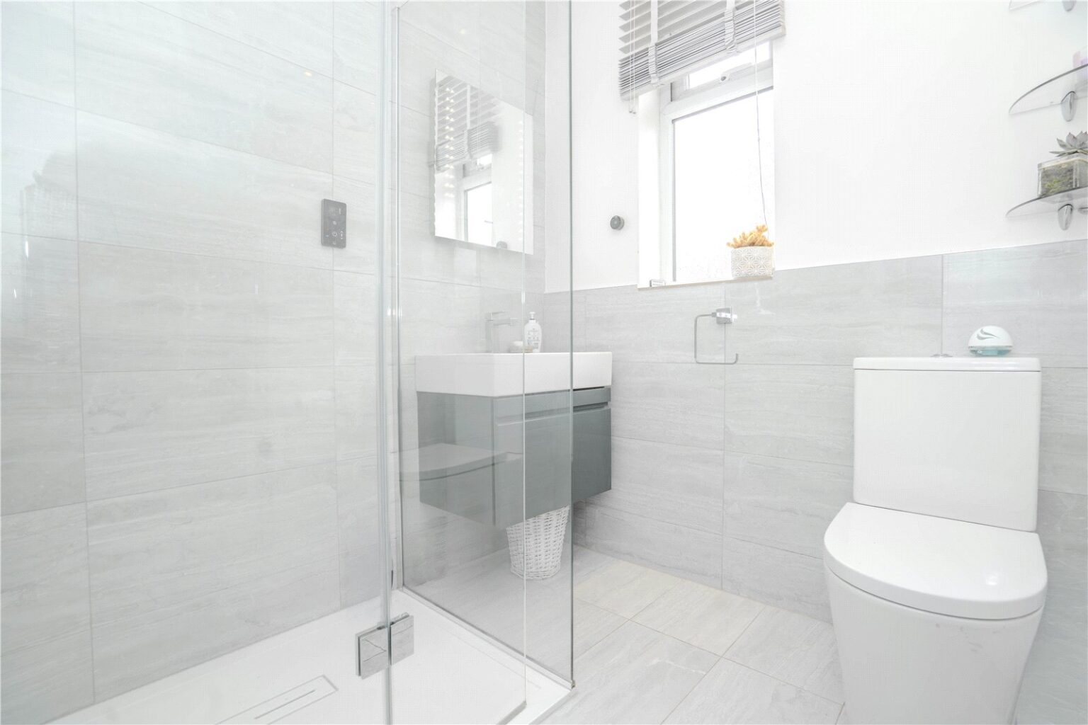 Glasbrook Avenue, Twickenham, TW2 gallery 14