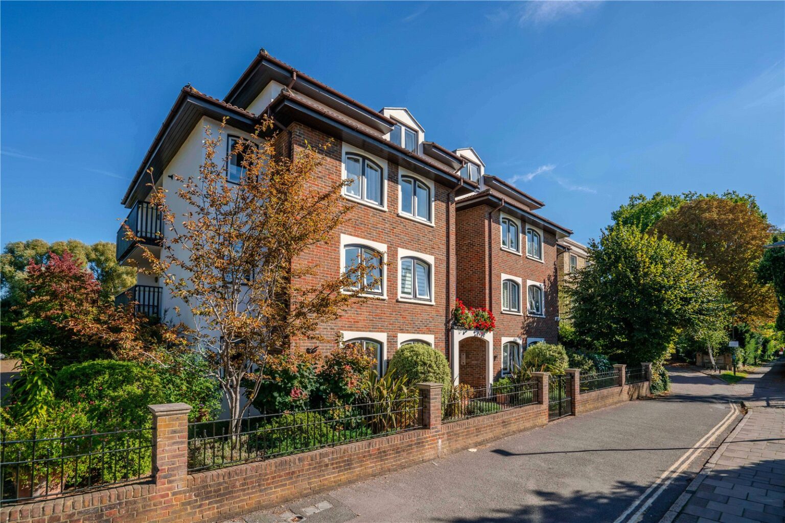 Willoughby Road, Twickenham, TW1 gallery 2